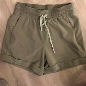 Lululemon shorts 2